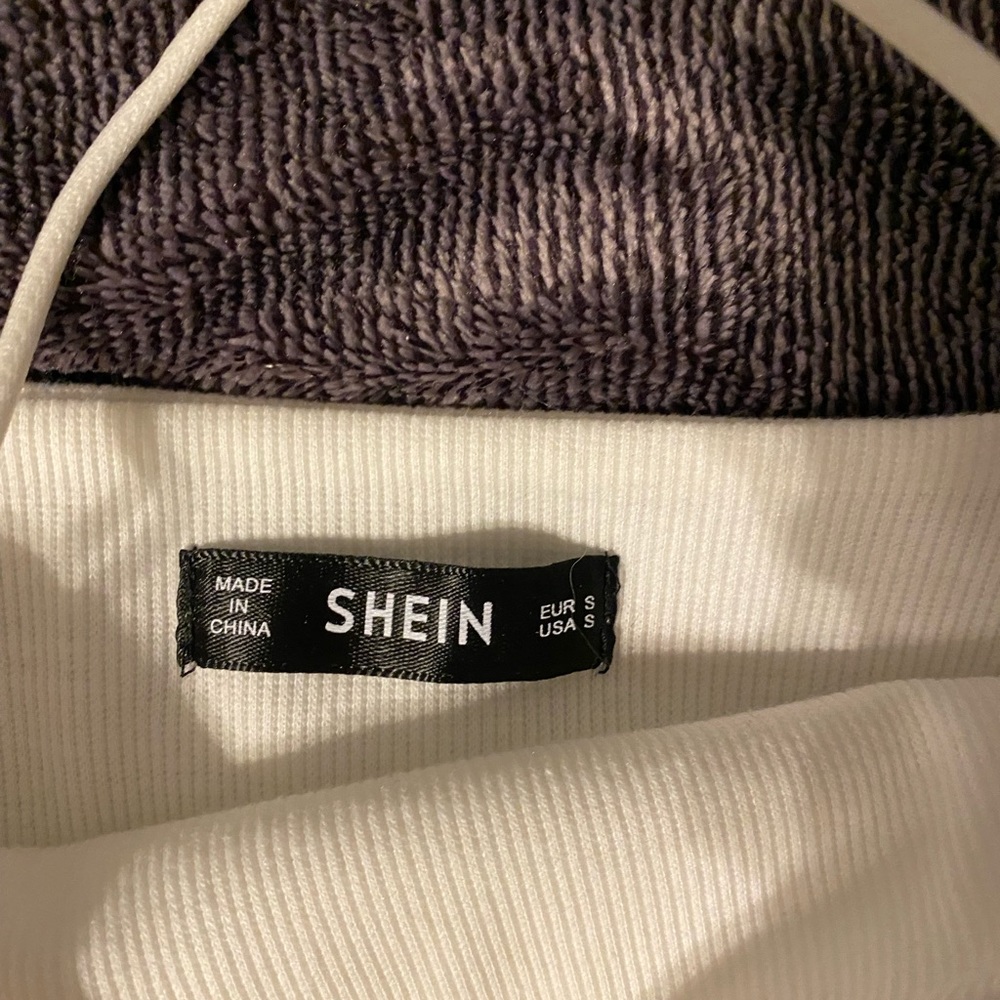 Shein Ribbed Cami Crop Top - Picture 2 of 2